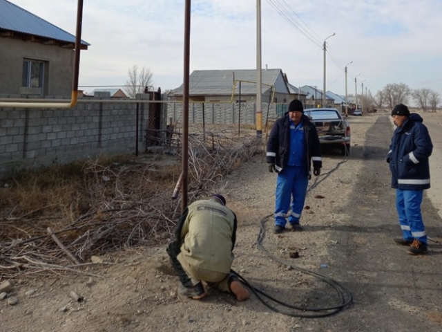 После урагана в Жамбылской области восстанавливают газопроводы
